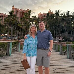 Meet your Posher, Lauren